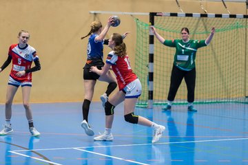 Bild 181 - wAJ HC Quickborn - HSG Kiel/Kronshagen : Ergebnis: 20:17